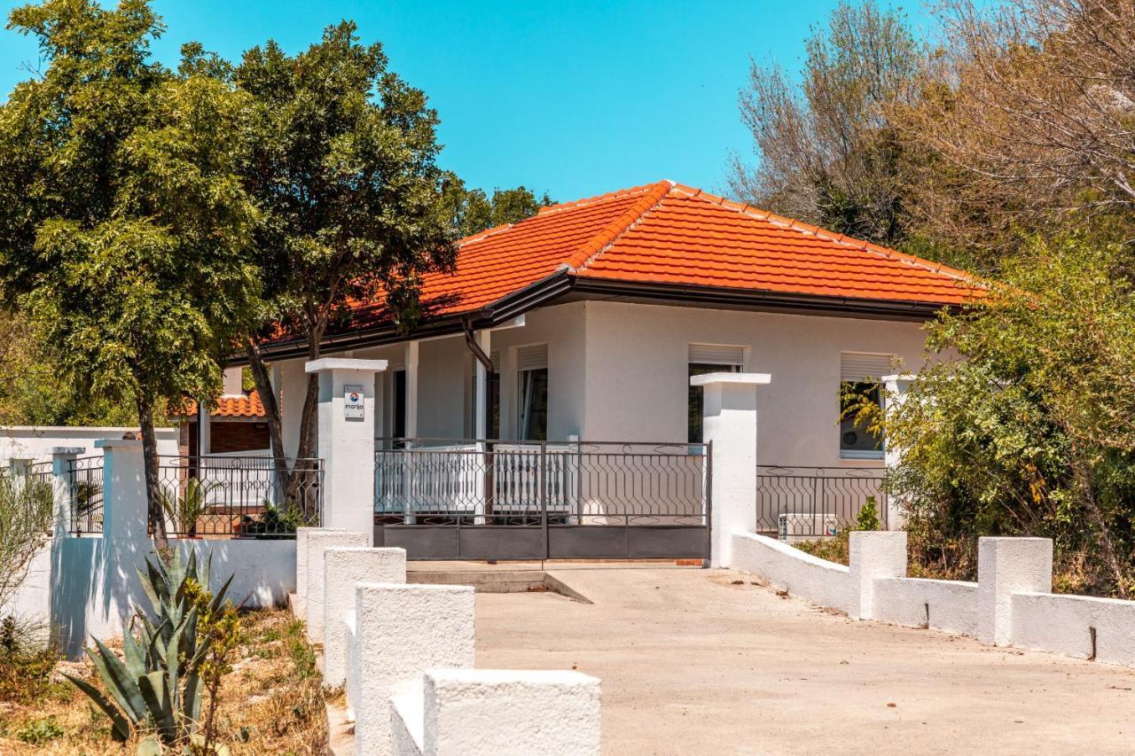 Holiday Home Marija Budva Bagian luar foto