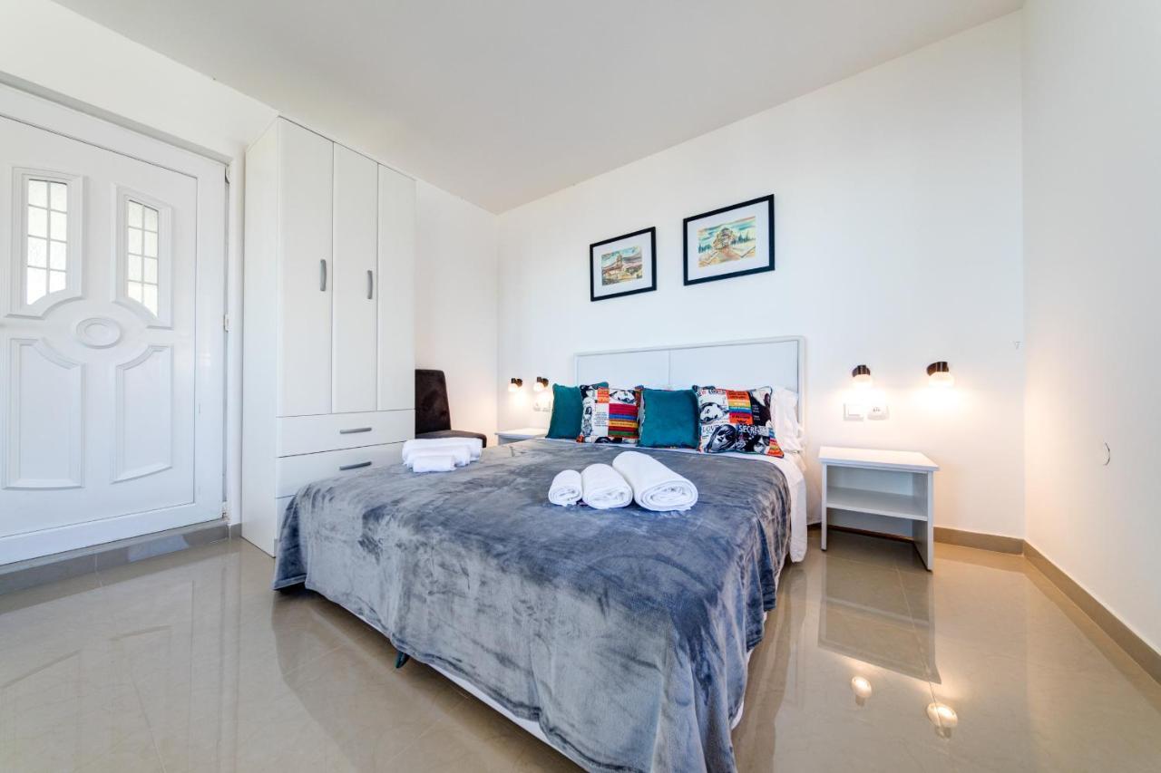 Holiday Home Marija Budva Bagian luar foto